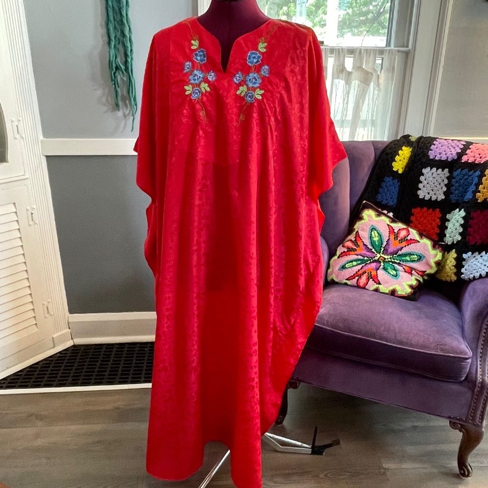 Vintage Red Silky Polyester Jacquard Caftan - One Size Fits Most